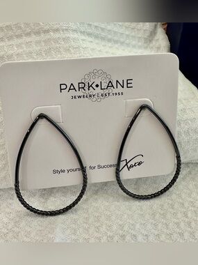 Park Lane Almond Earrings – Hematite | 2” Statement Earrings